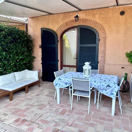 P079 - Porto Recanati, Bilocale Con Corte In Con Piscina Apartment Montarice