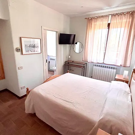 P079 - Porto Recanati, Bilocale Con Corte In Con Piscina Montarice